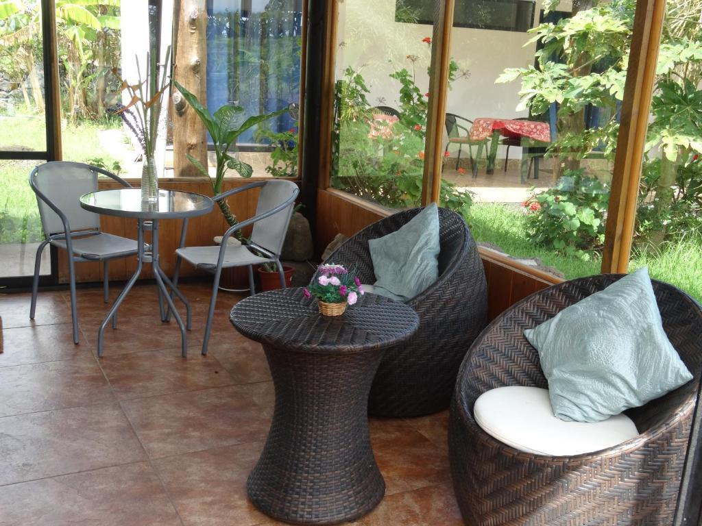 Hotel Atavai Ханга Роа Екстериор снимка